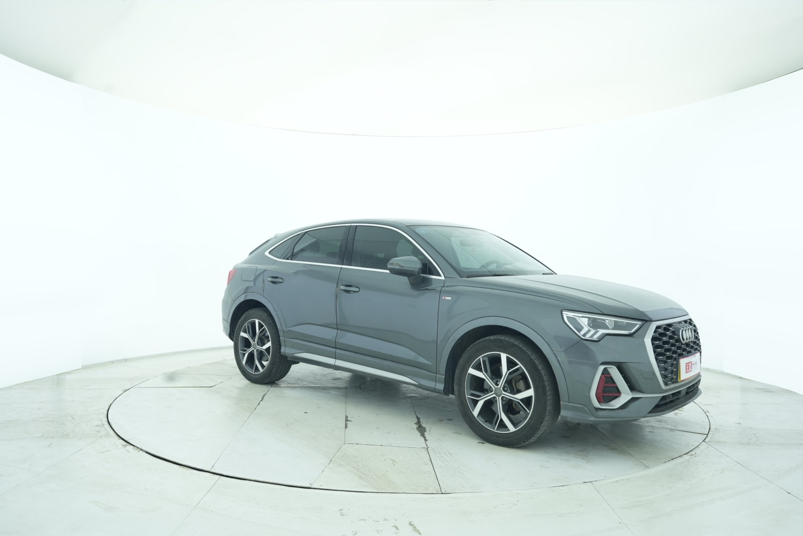 Audi Q3 Sportback 2020 — фото 8