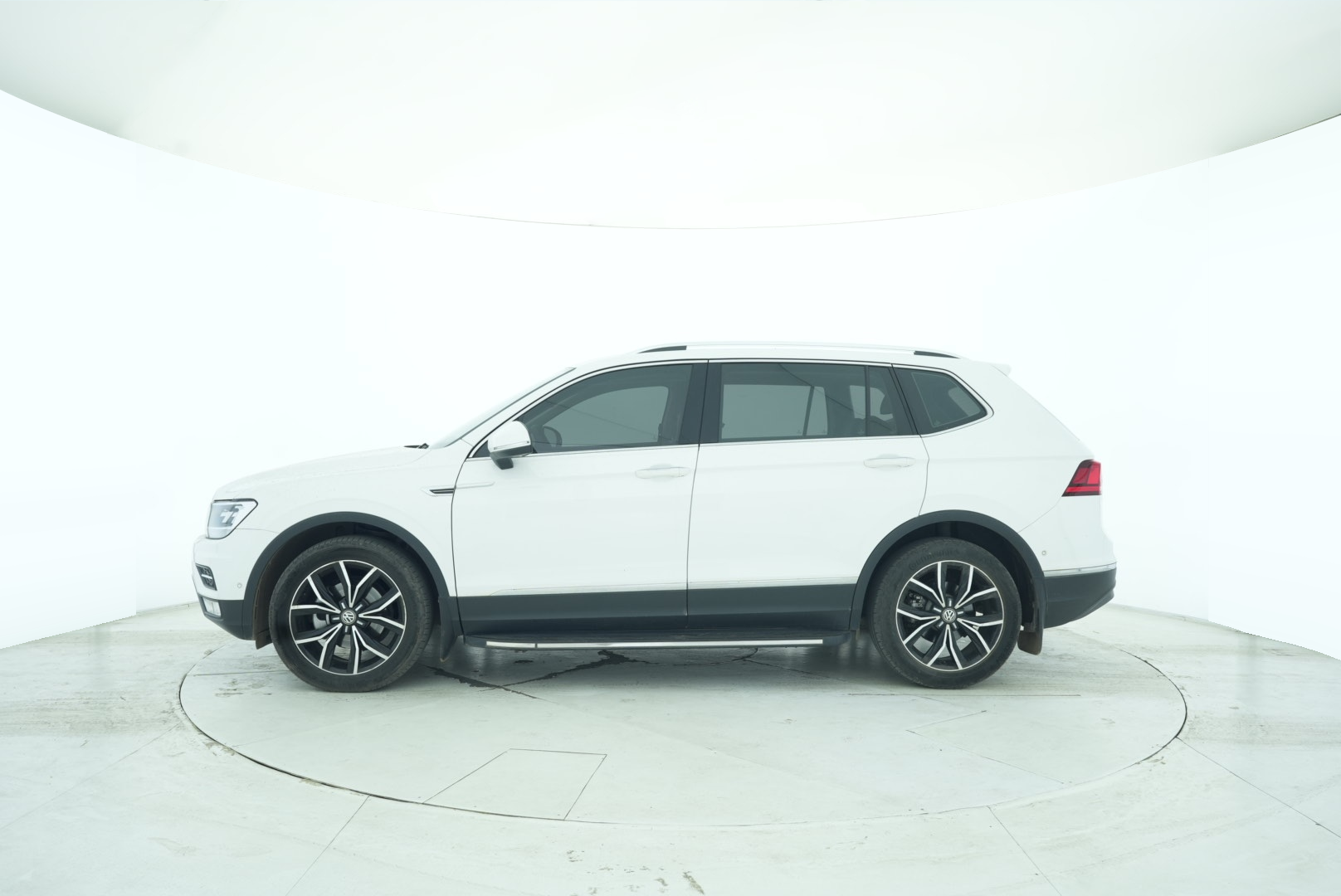 Volkswagen Tiguan L 2020 — фото 3
