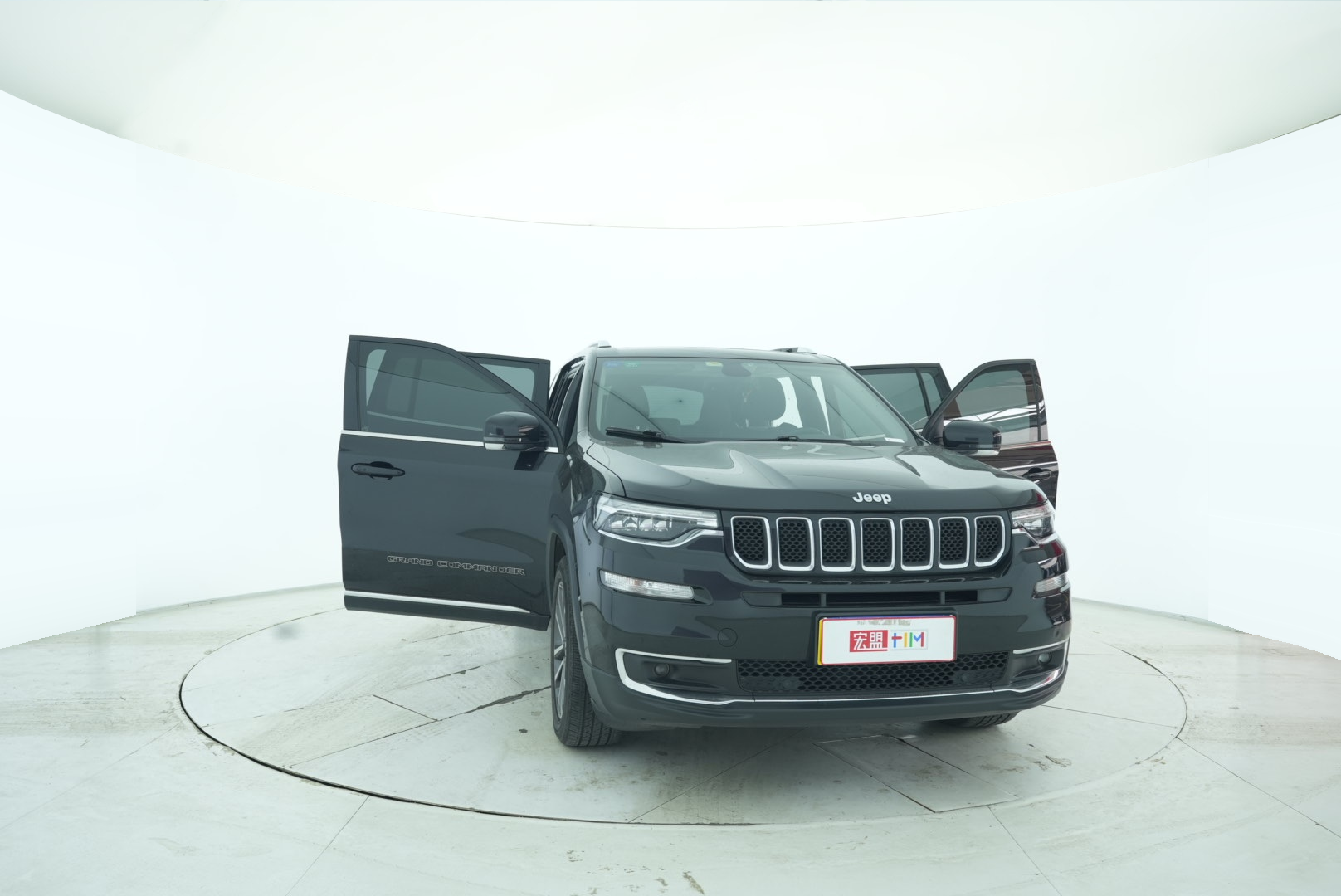 Jeep Grand Commander 2018 — фото 2