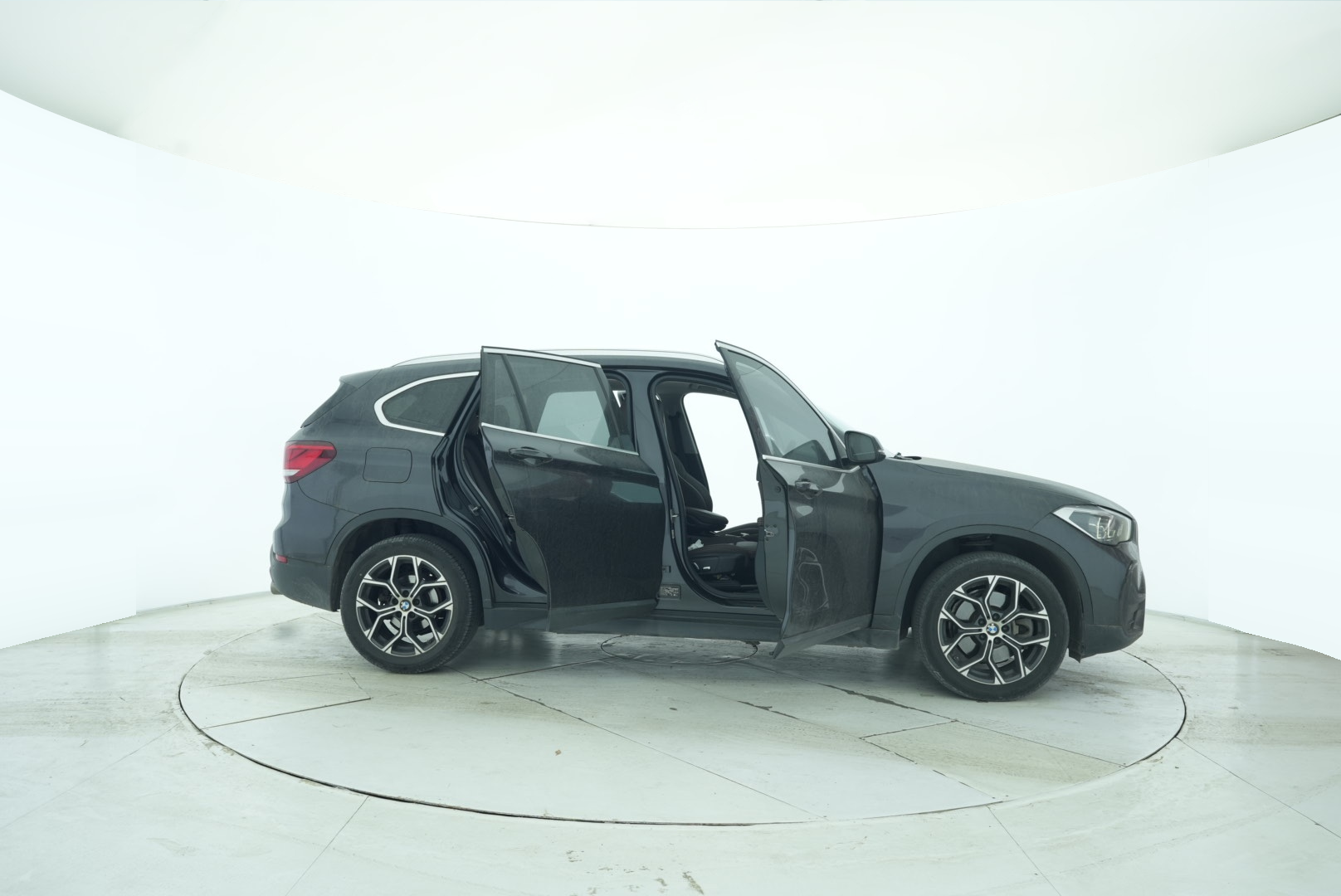BMW X1 2021 — фото 16