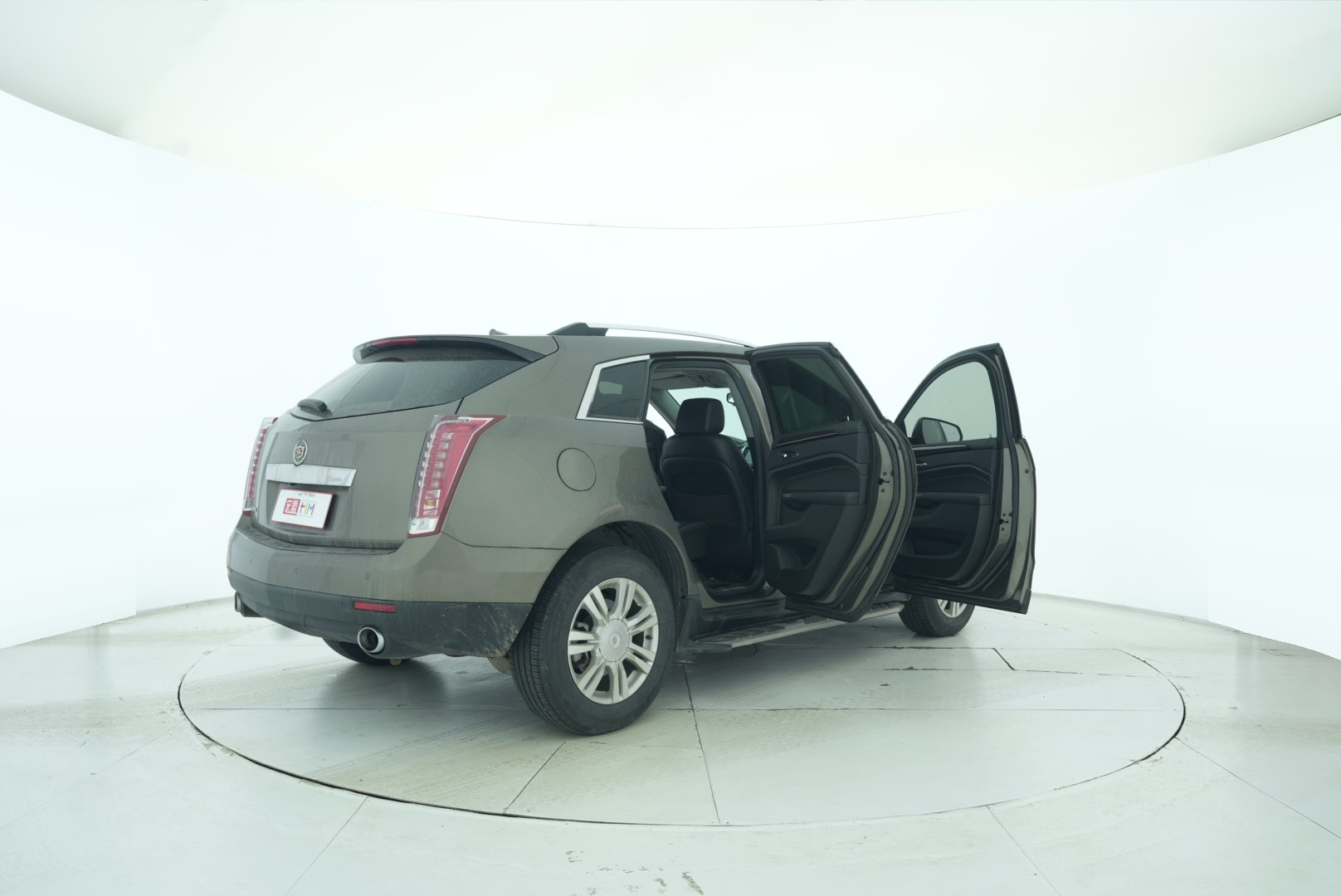 Cadillac SRX 2015 — фото 15