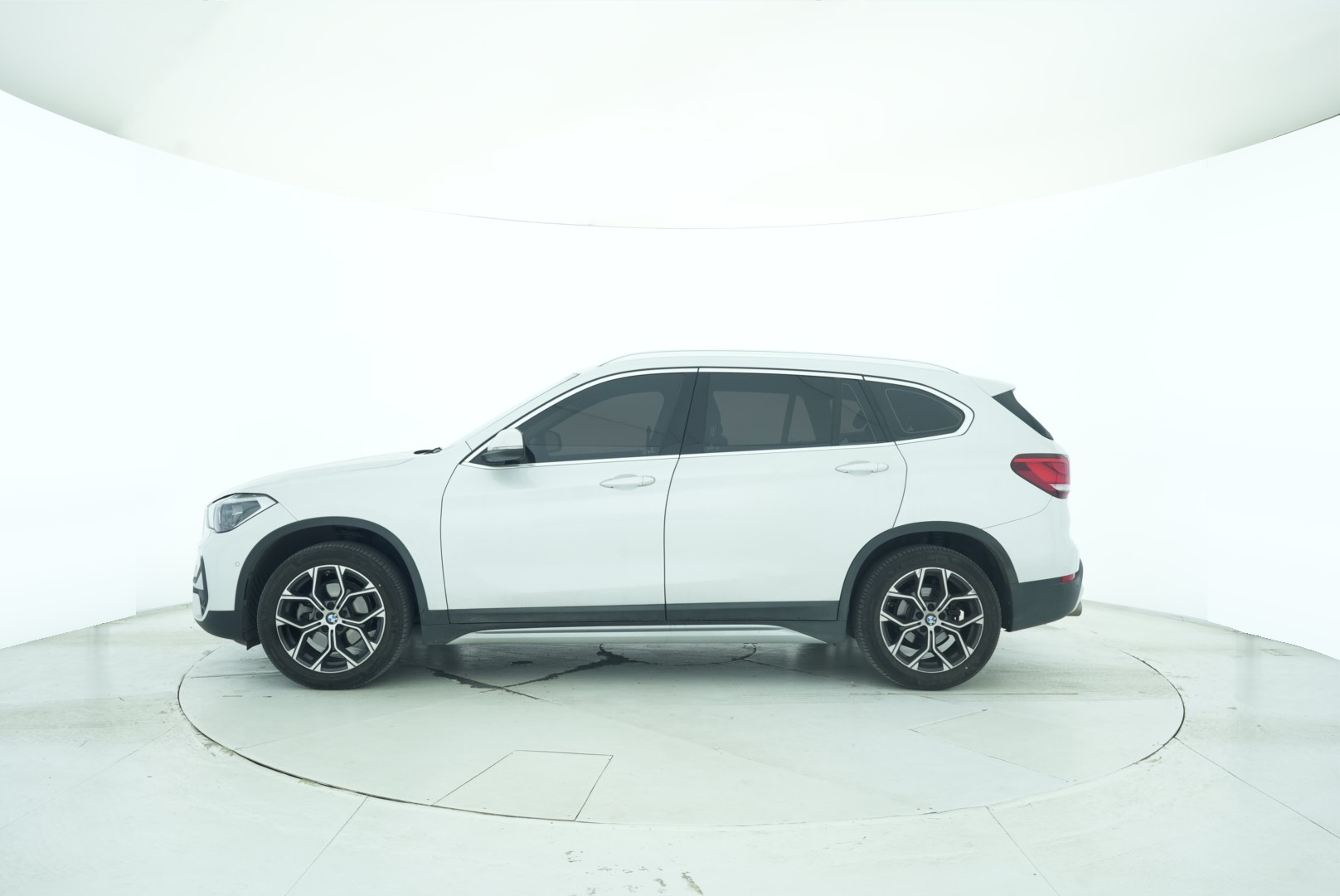 BMW X1 2020 — фото 3
