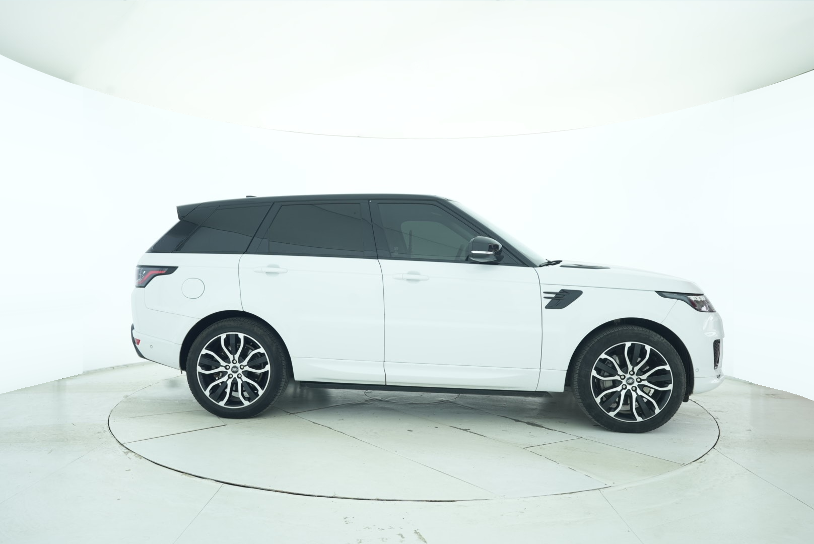 Land Rover Range Rover Sport 2022 — фото 7