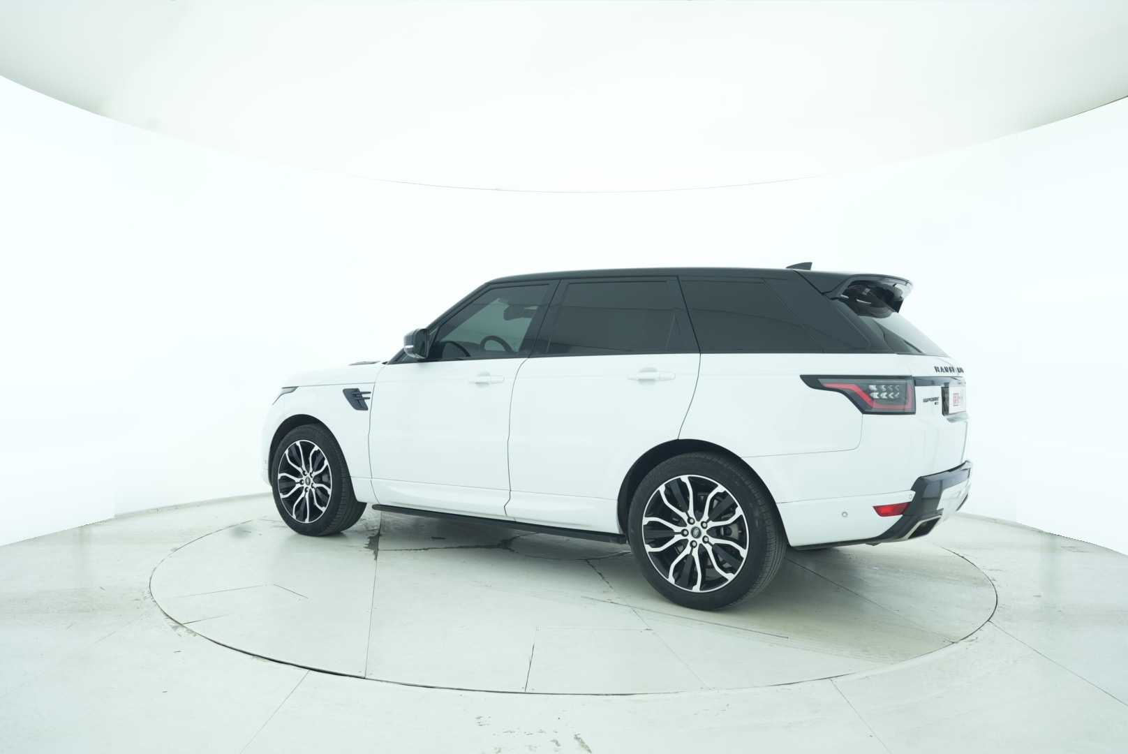 Land Rover Range Rover Sport 2022 — фото 4