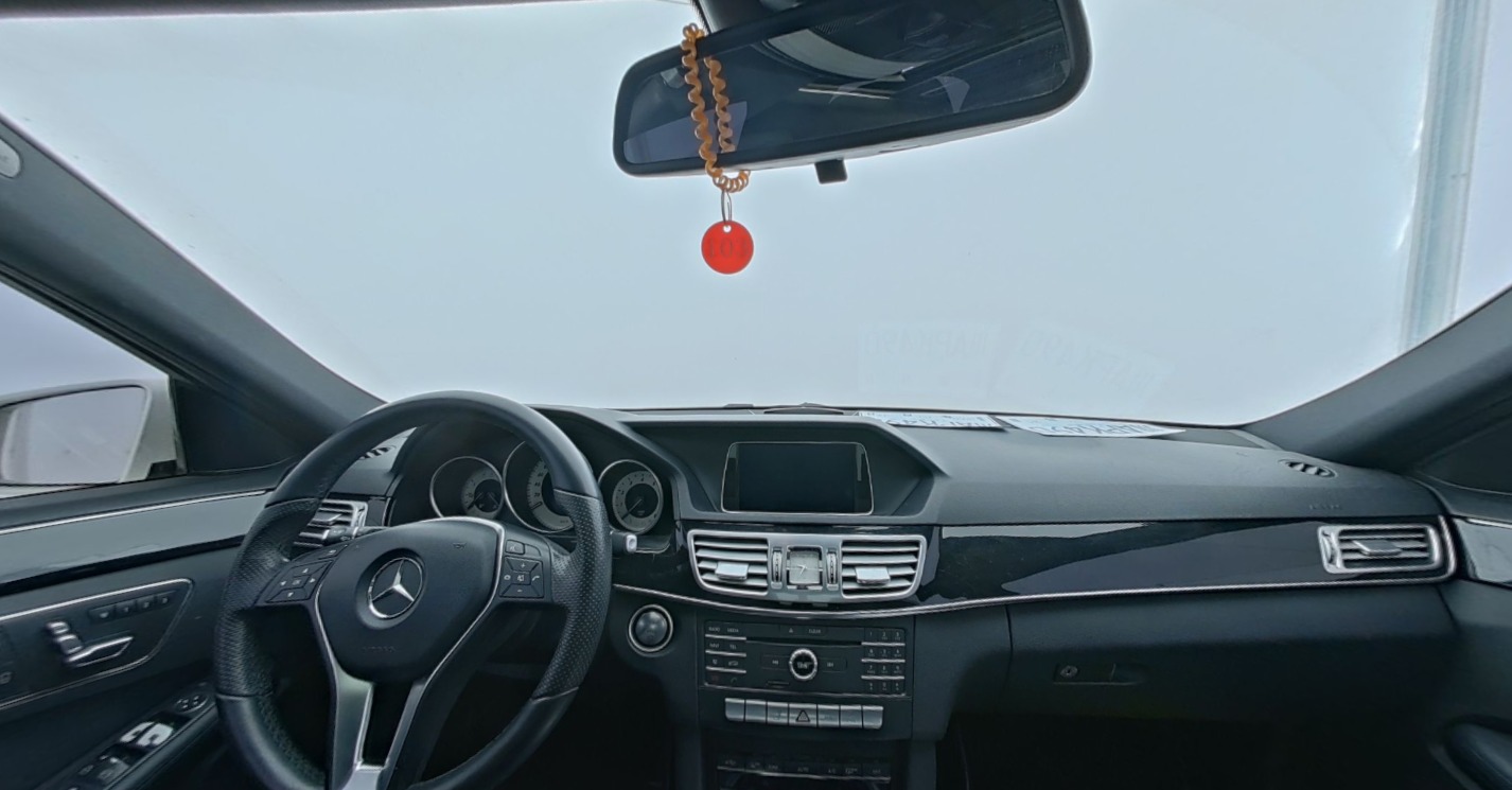 Mercedes Benz E-Class 2015 — фото 1