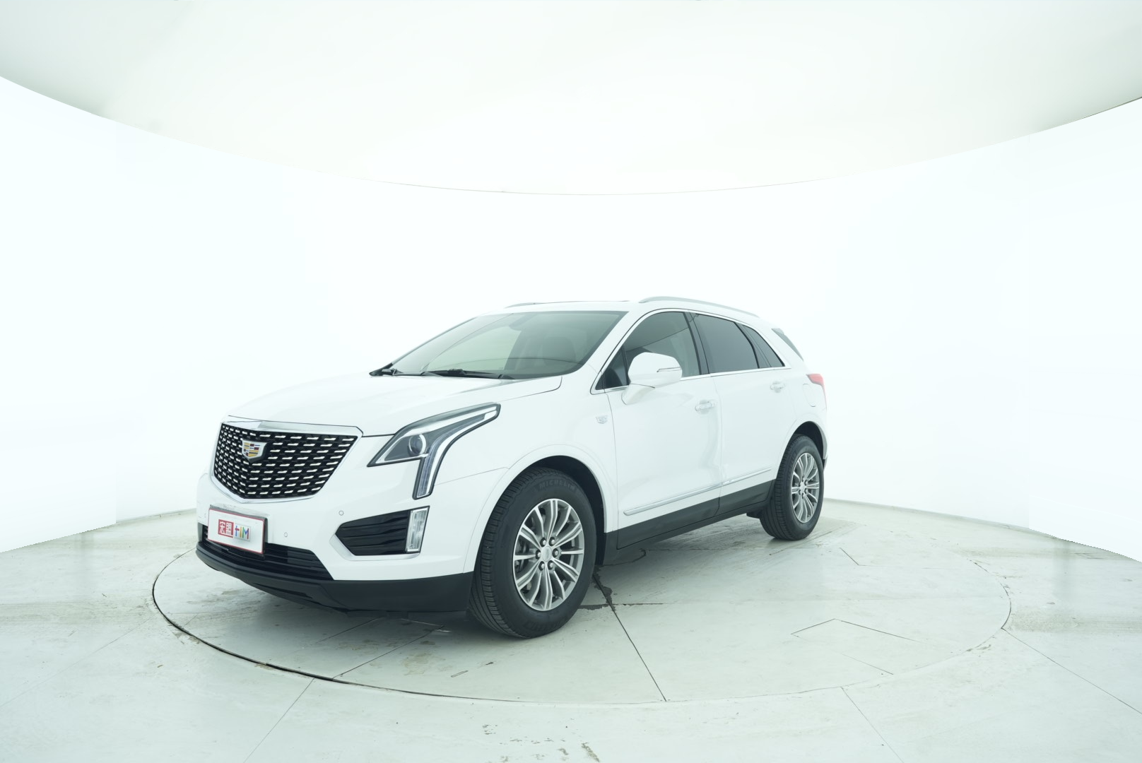 Cadillac XT5 2016 — фото 2