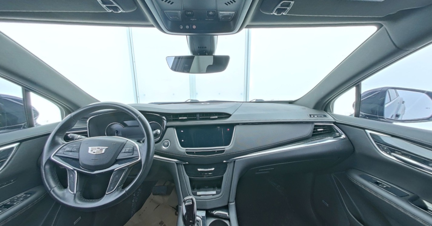 Cadillac XT5 2021 — фото 1