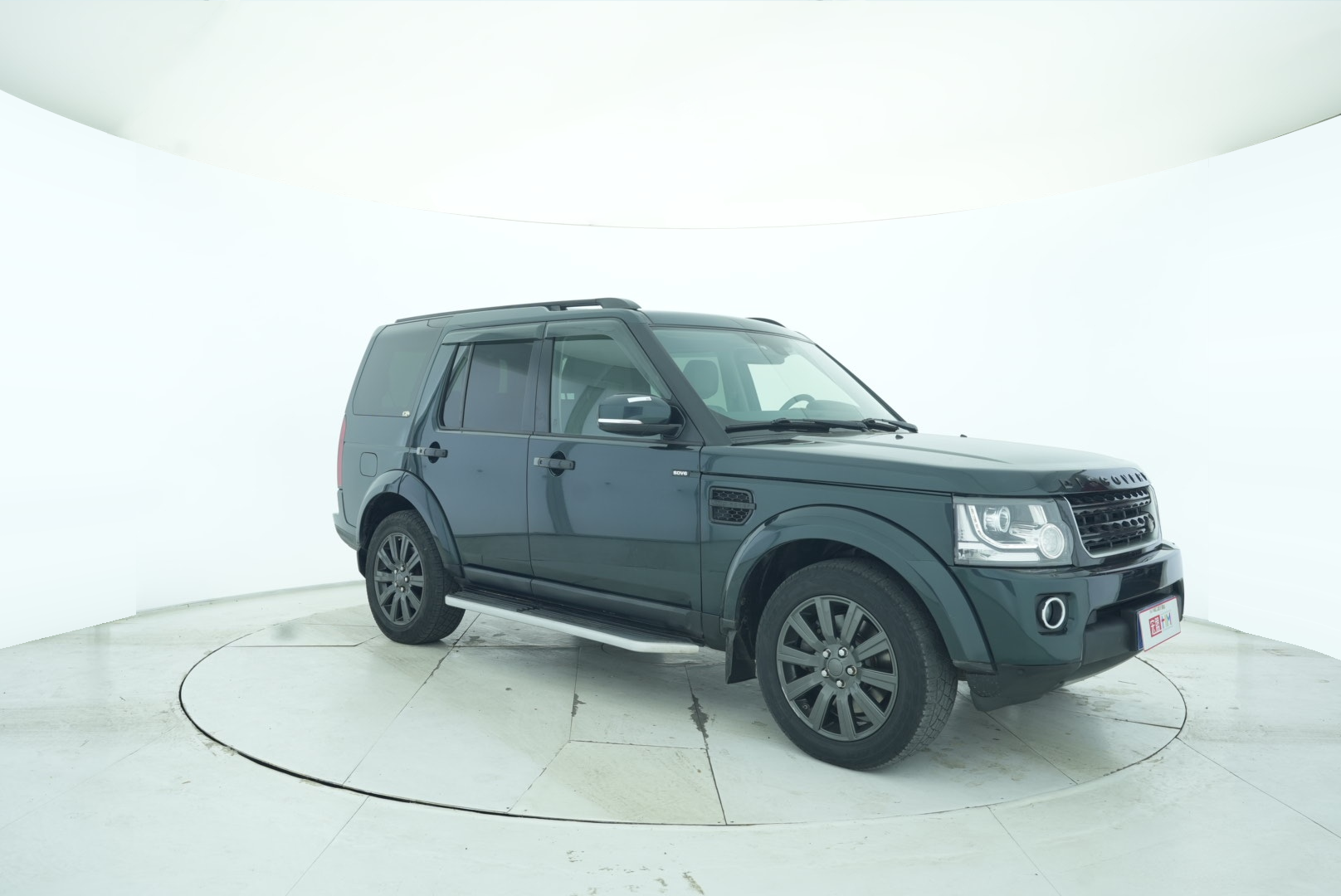 Land Rover Discovery 2015 — фото 8