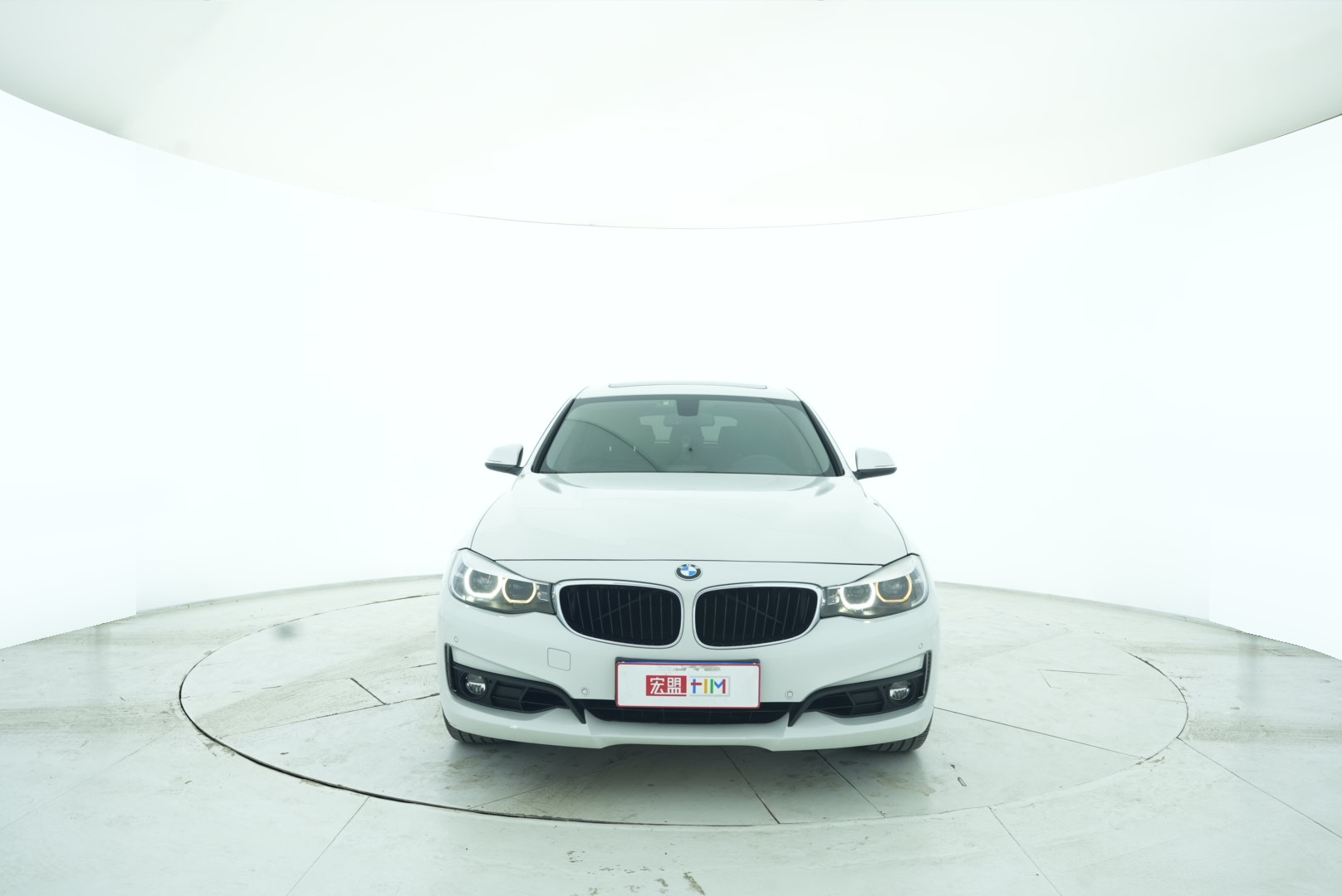 BMW 3 Series GT 2018 — фото 9