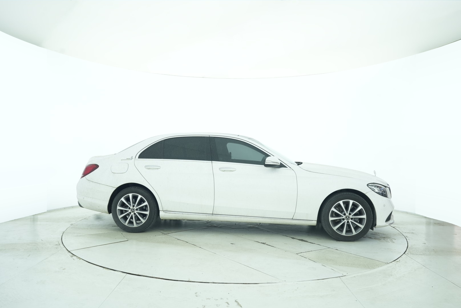 Mercedes Benz C-Class 2020 — фото 12