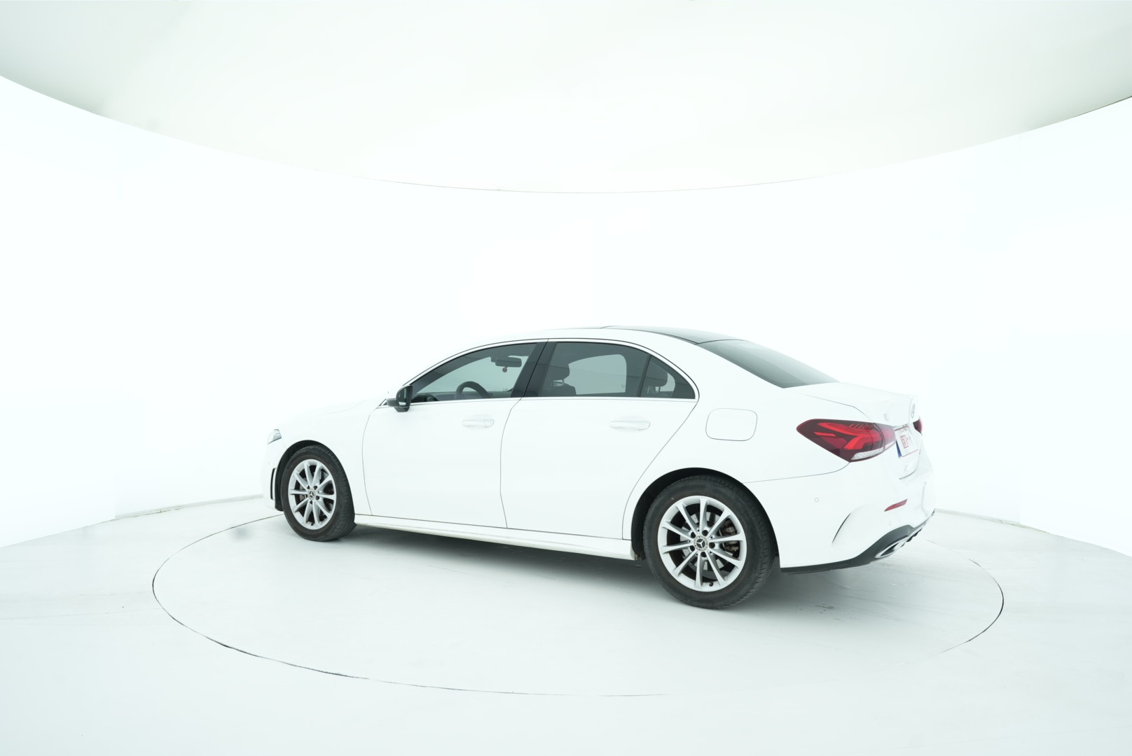 Mercedes Benz A-Class 2020 — фото 4
