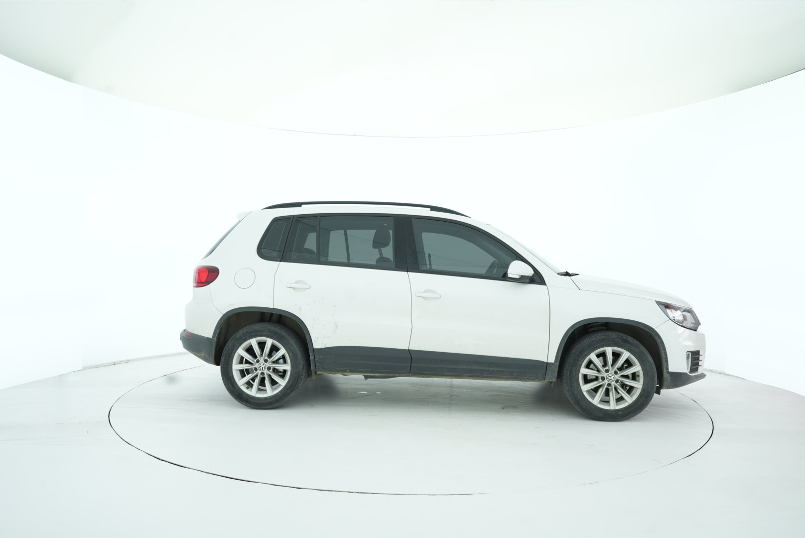 Volkswagen Tuguan 2016 — фото 6