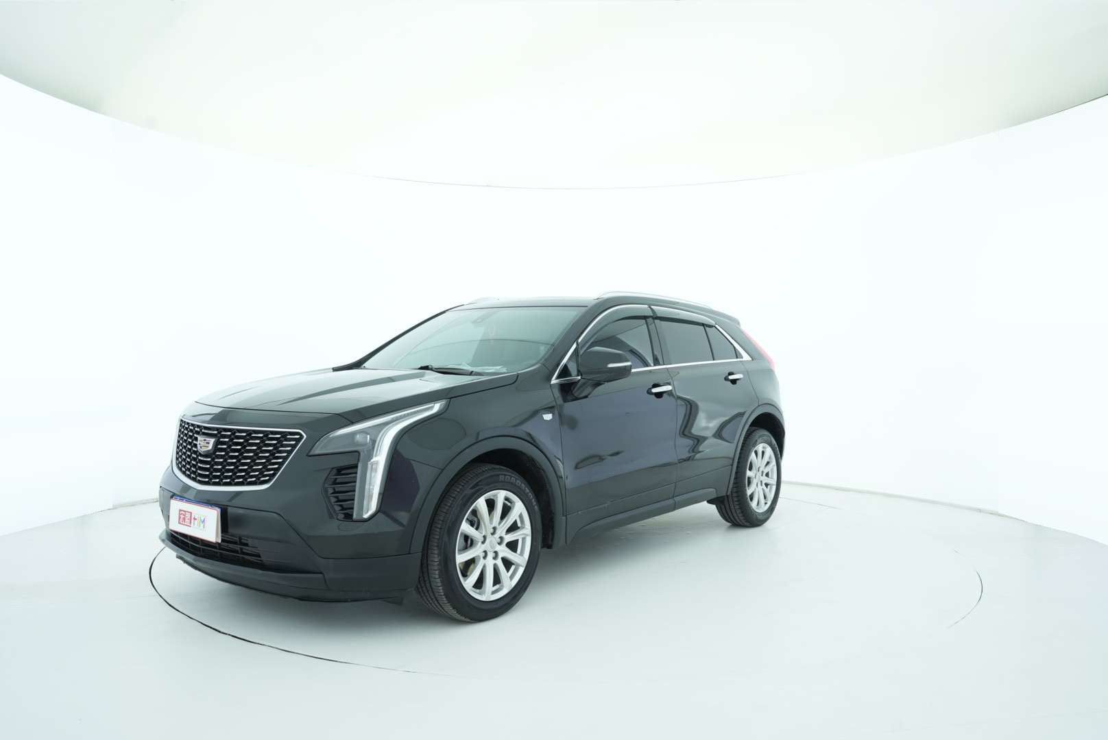 Cadillac XT4 2023 — фото 2