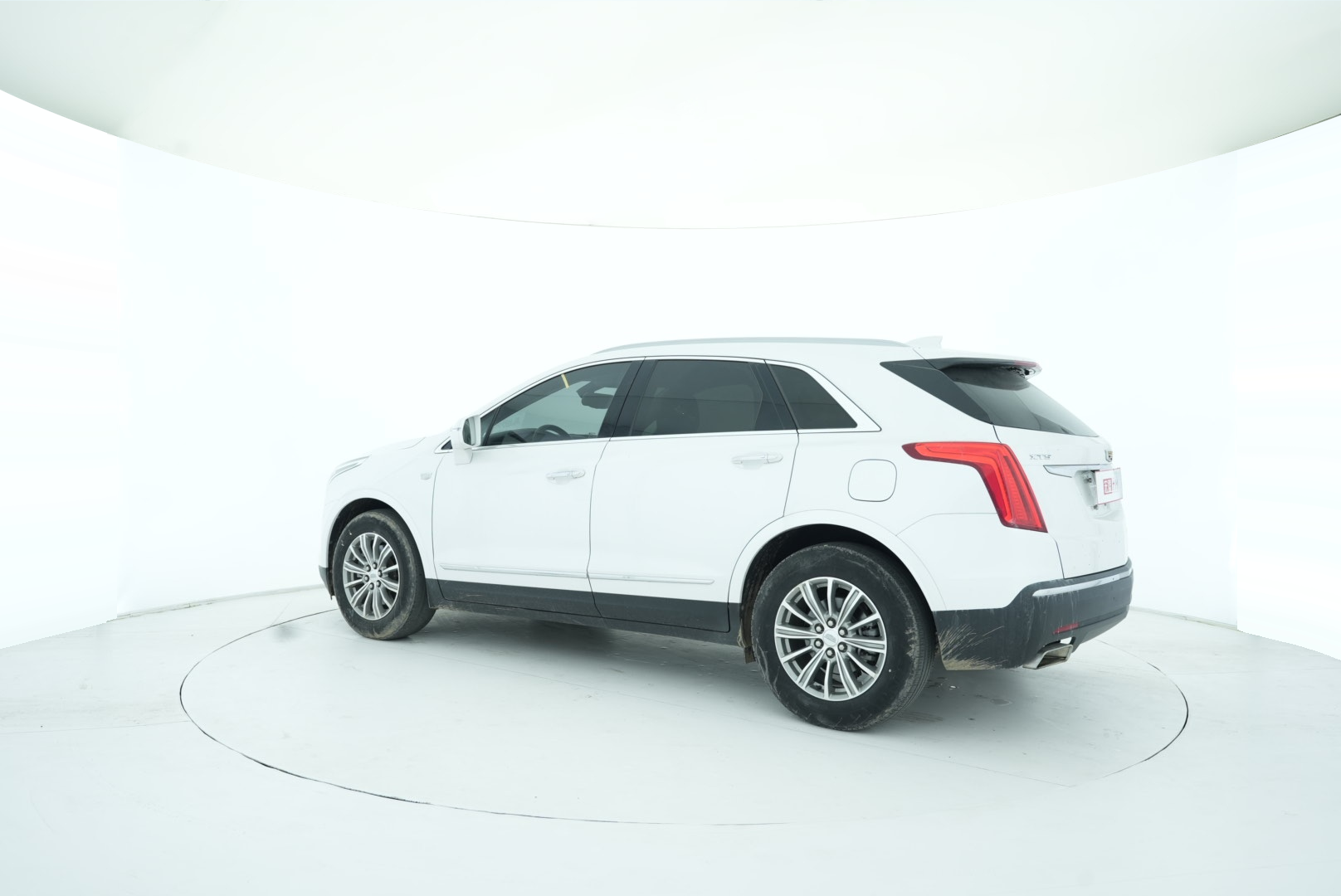 Cadillac XT5 2018 — фото 4