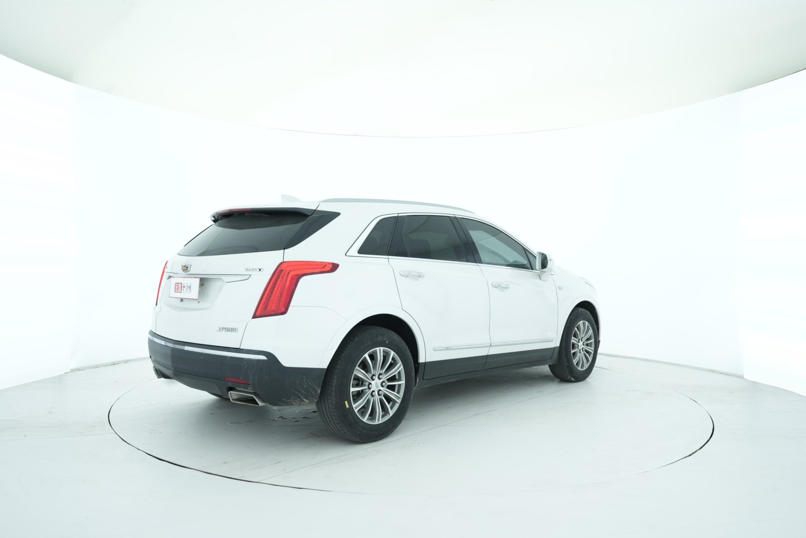 Cadillac XT5 2018 — фото 6