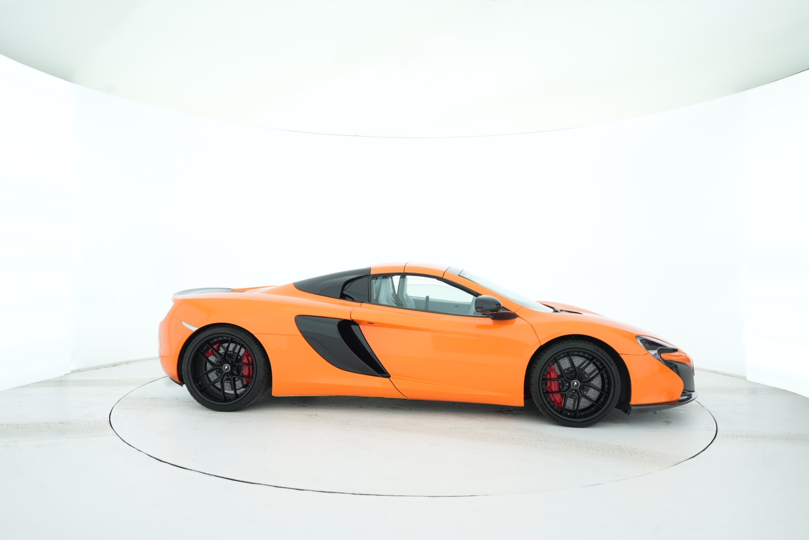 McLaren 12C 2013 — фото 7