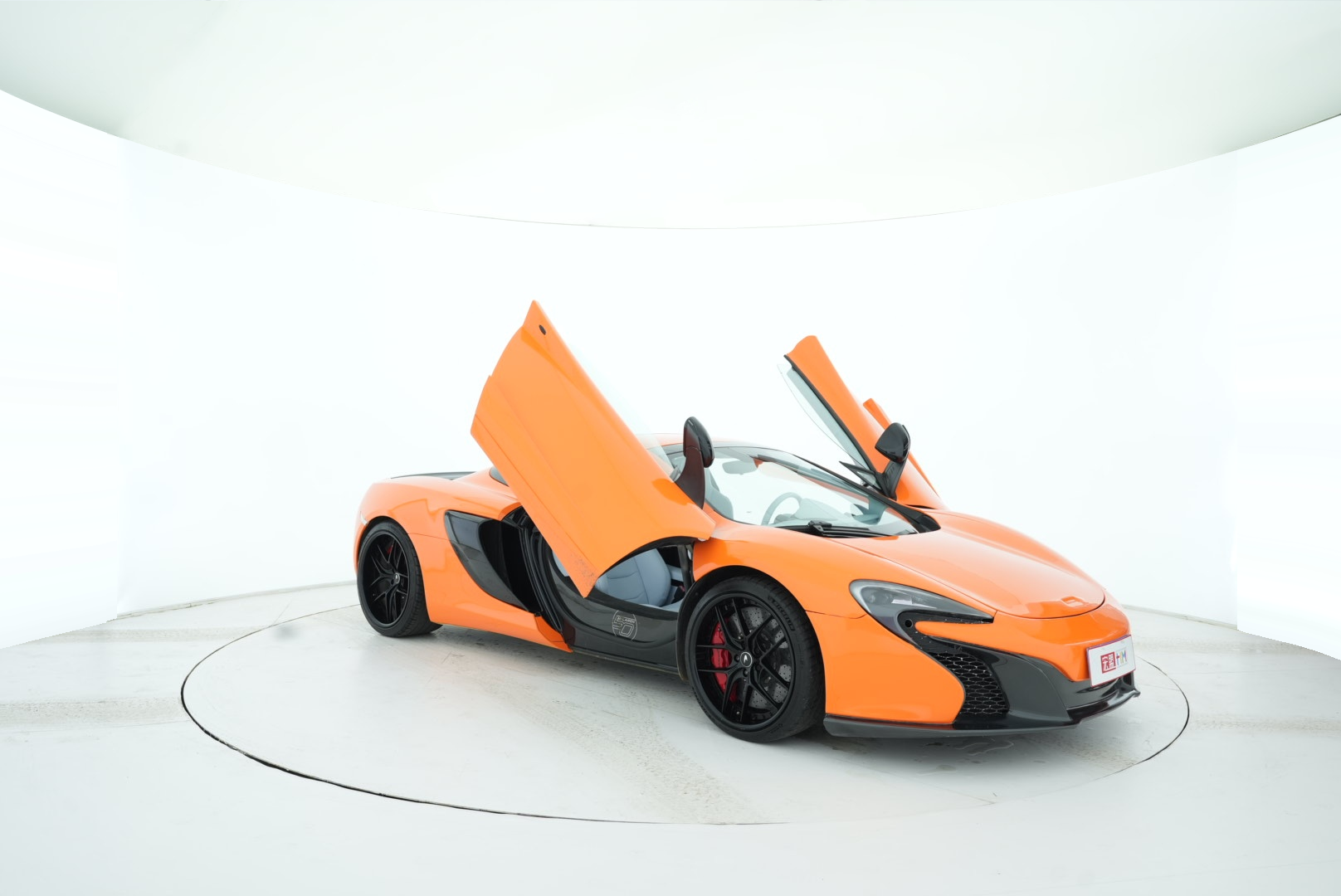 McLaren 12C 2013 — фото 17