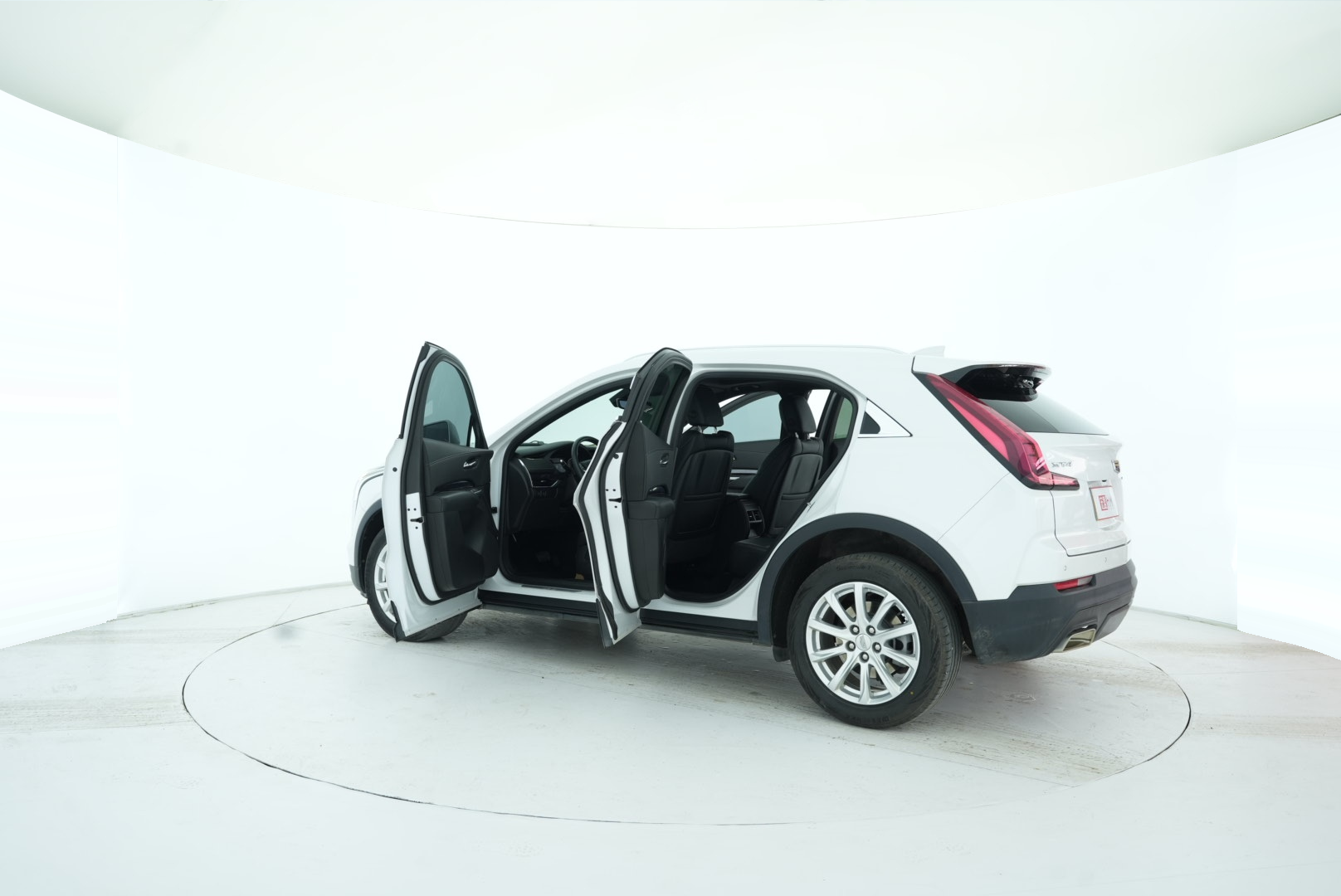Cadillac XT4 2021 — фото 13