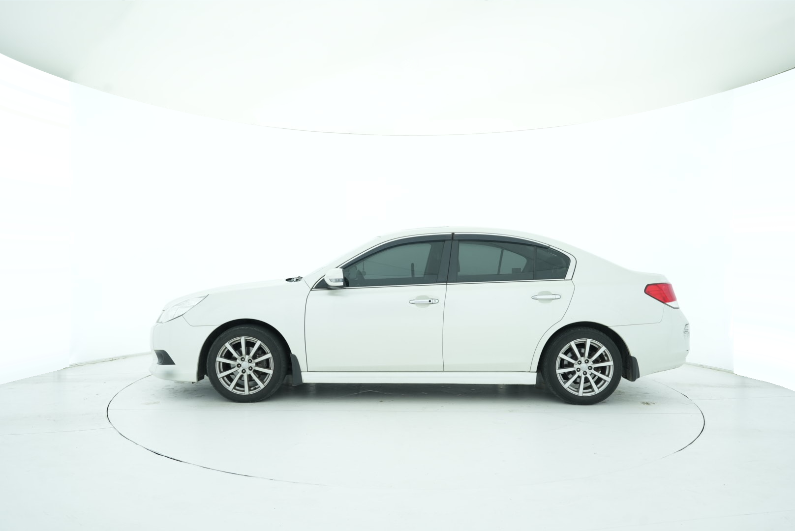 Subaru Lishi 2010 — фото 3