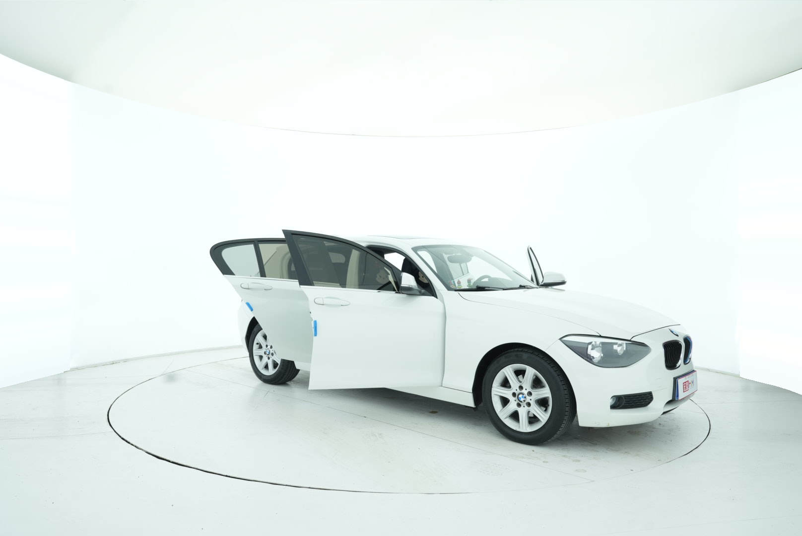 BMW 1 Series (Import) 2012 — фото 17