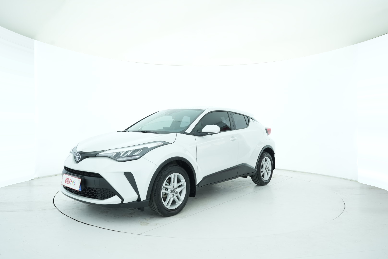 Toyota C-HR 2023 — фото 2