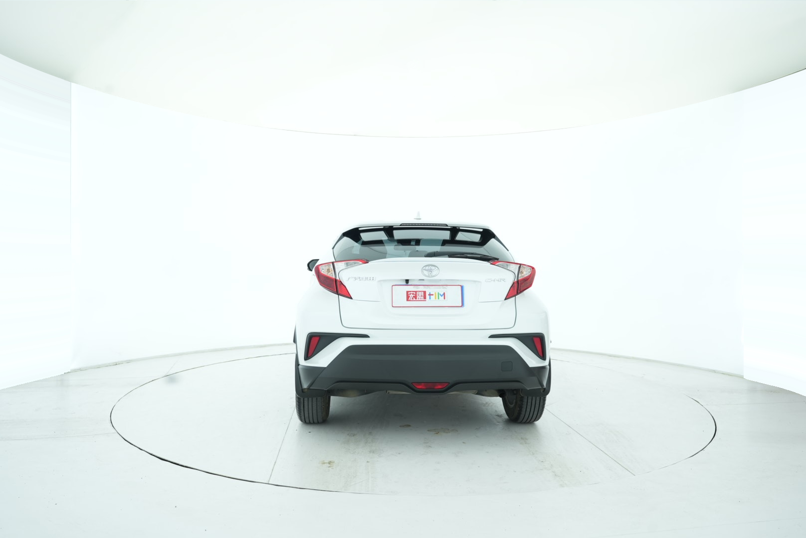 Toyota C-HR 2023 — фото 9