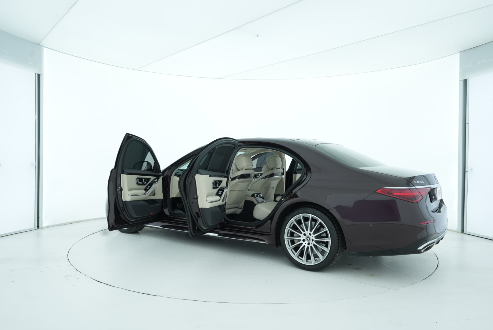 Mercedes Benz S-Class 2022 — фото 10