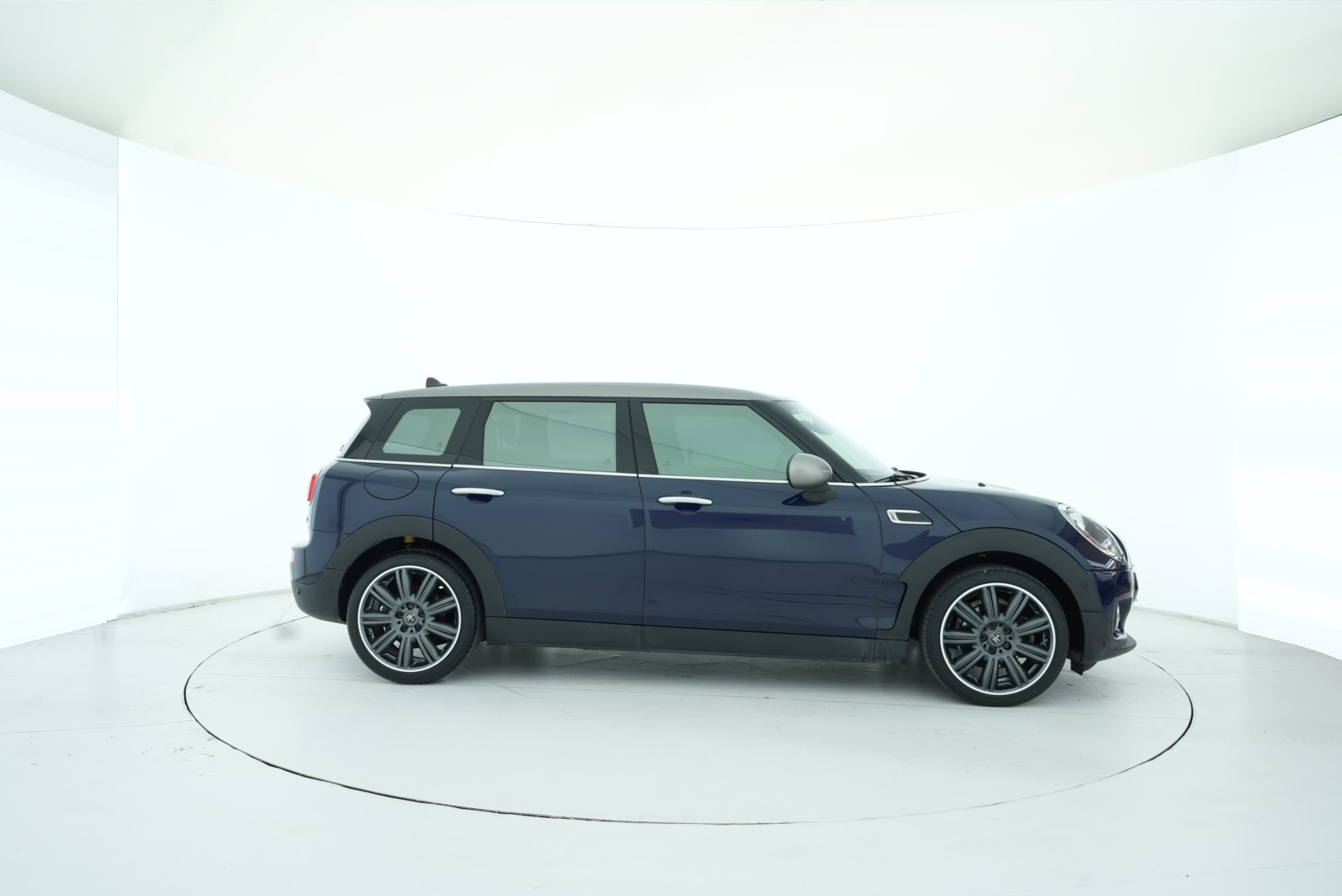 MINI CLUBMAN 2018 — фото 7