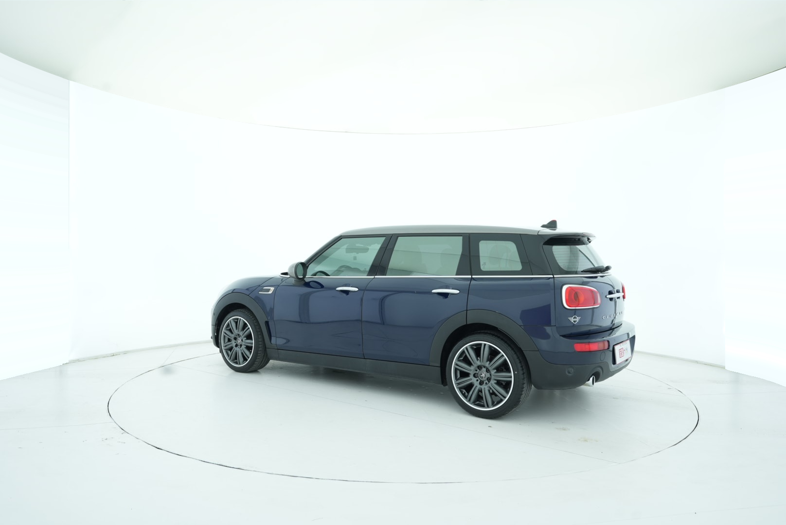 MINI CLUBMAN 2018 — фото 4