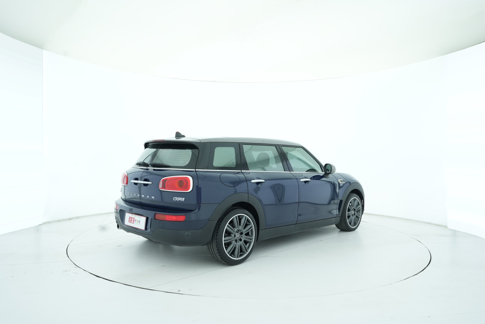 MINI CLUBMAN 2018 — фото 6