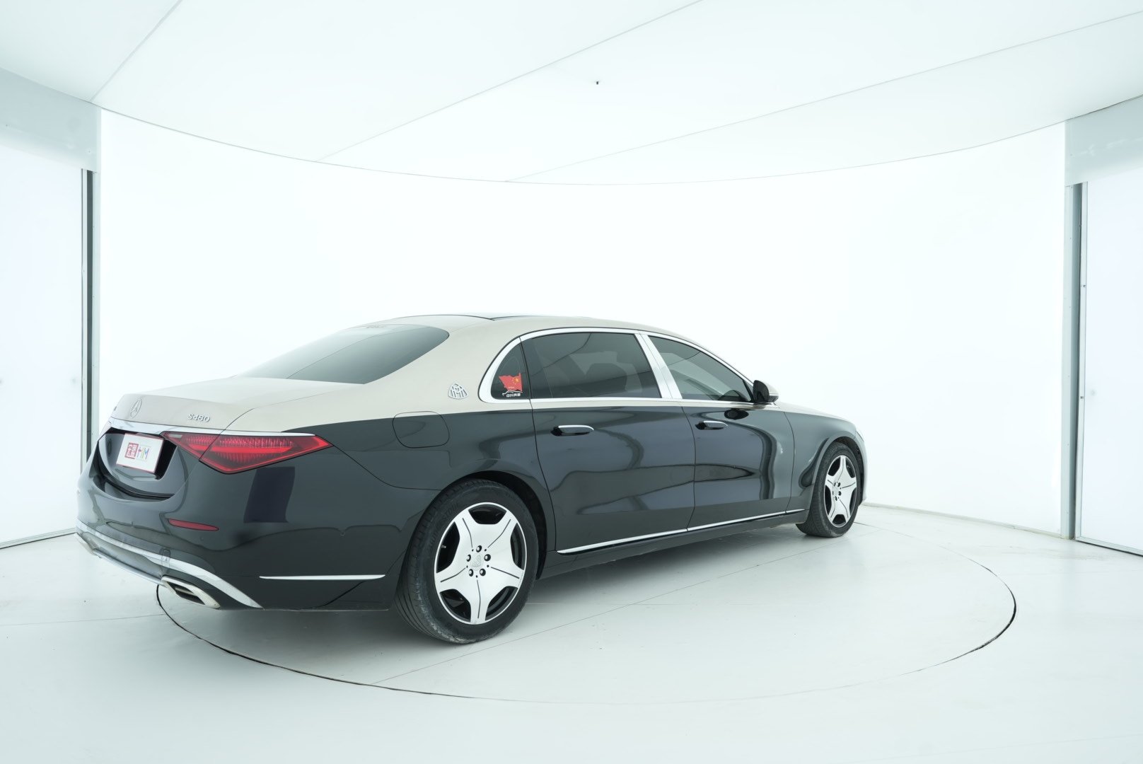 Mercedes Benz Maybach S-Class 2021 — фото 6