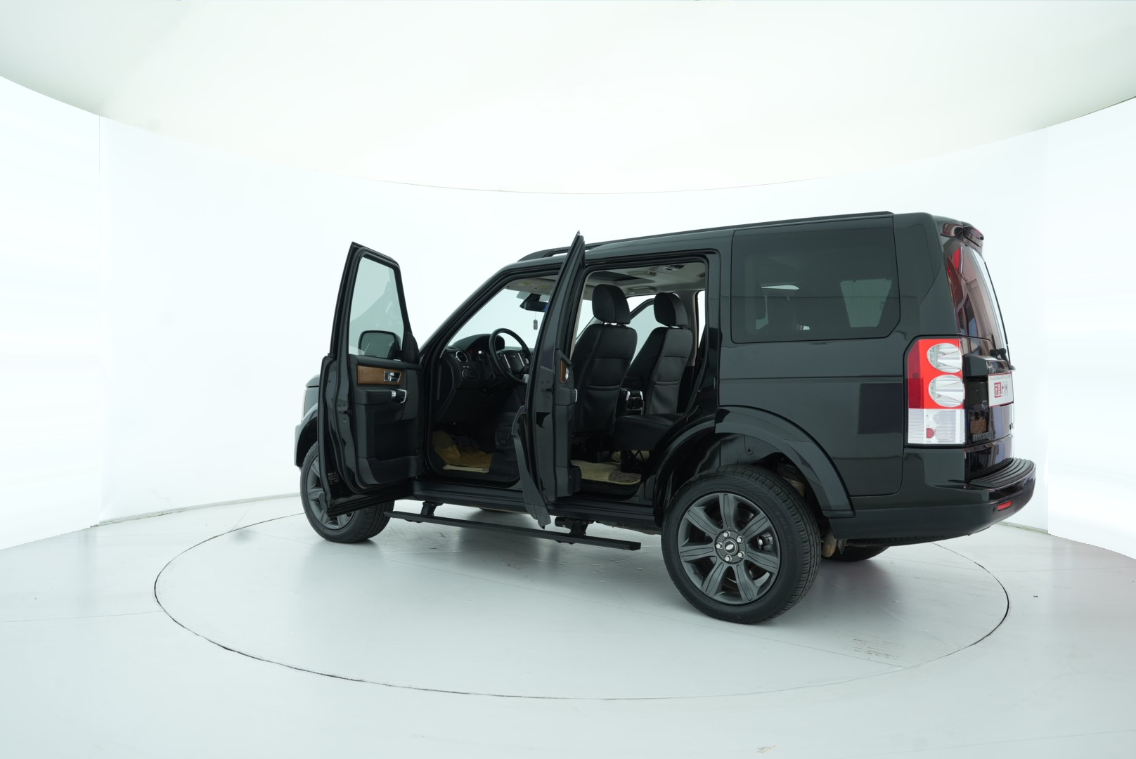 Land Rover Discovery 2012 — фото 12