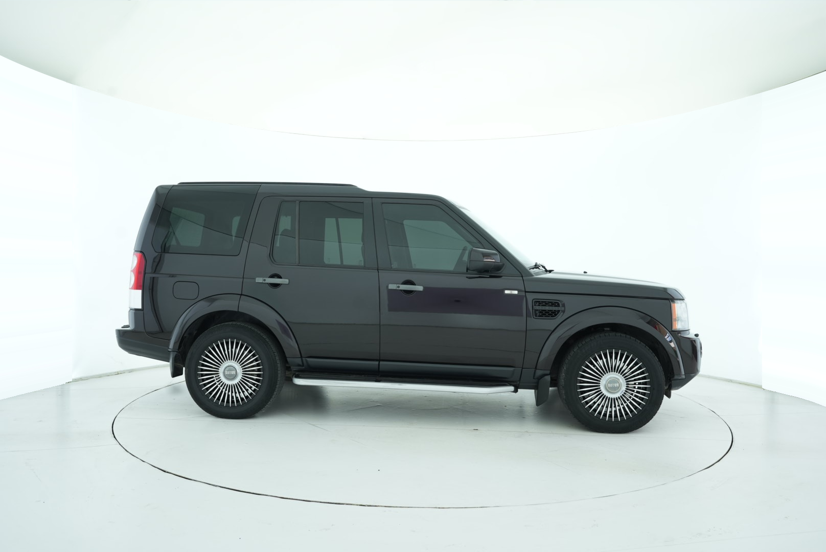 Land Rover Discovery 2011 — фото 7