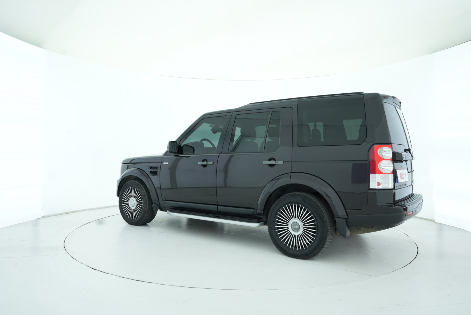 Land Rover Discovery 2011 — фото 4