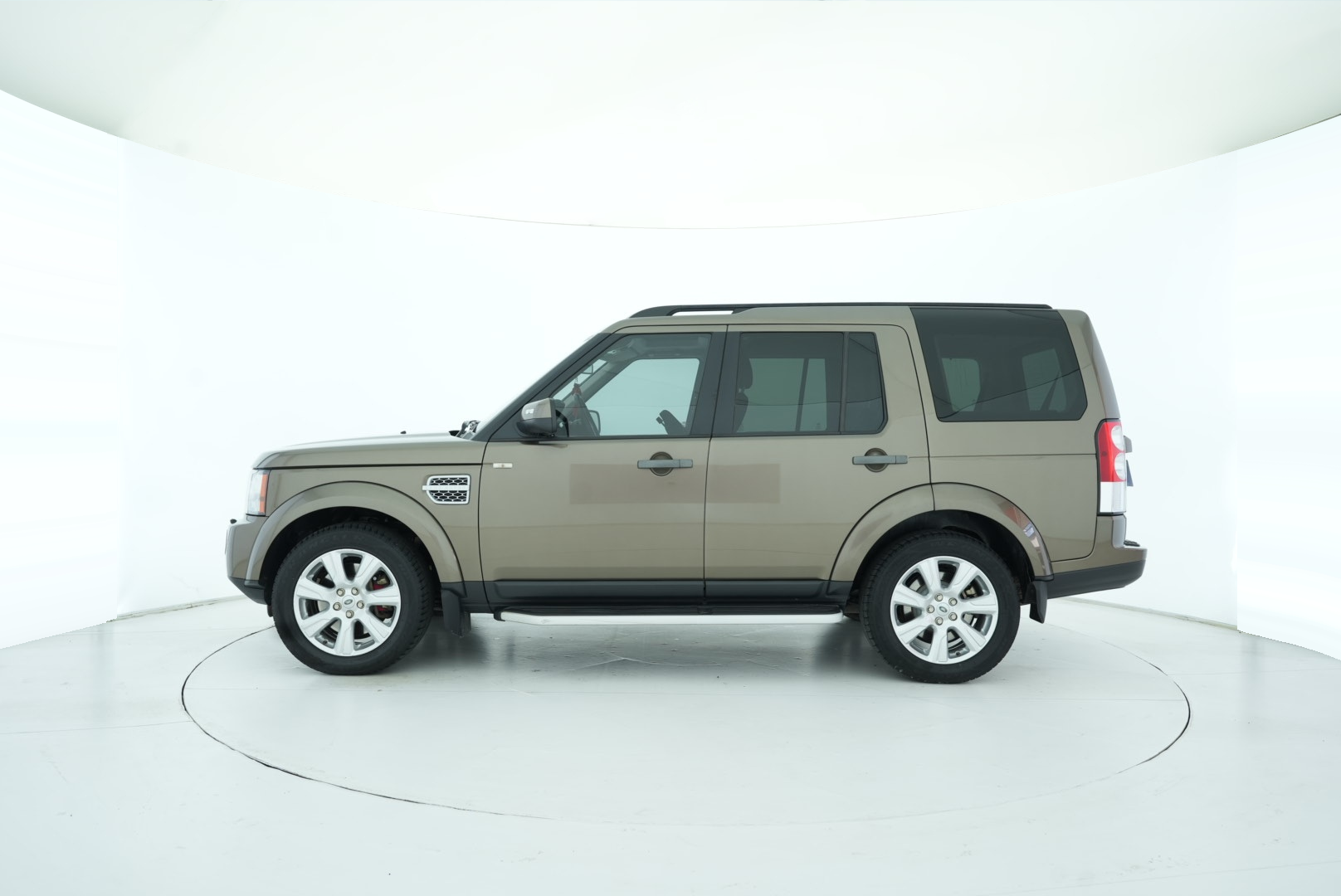 Land Rover Discovery 2013 — фото 3