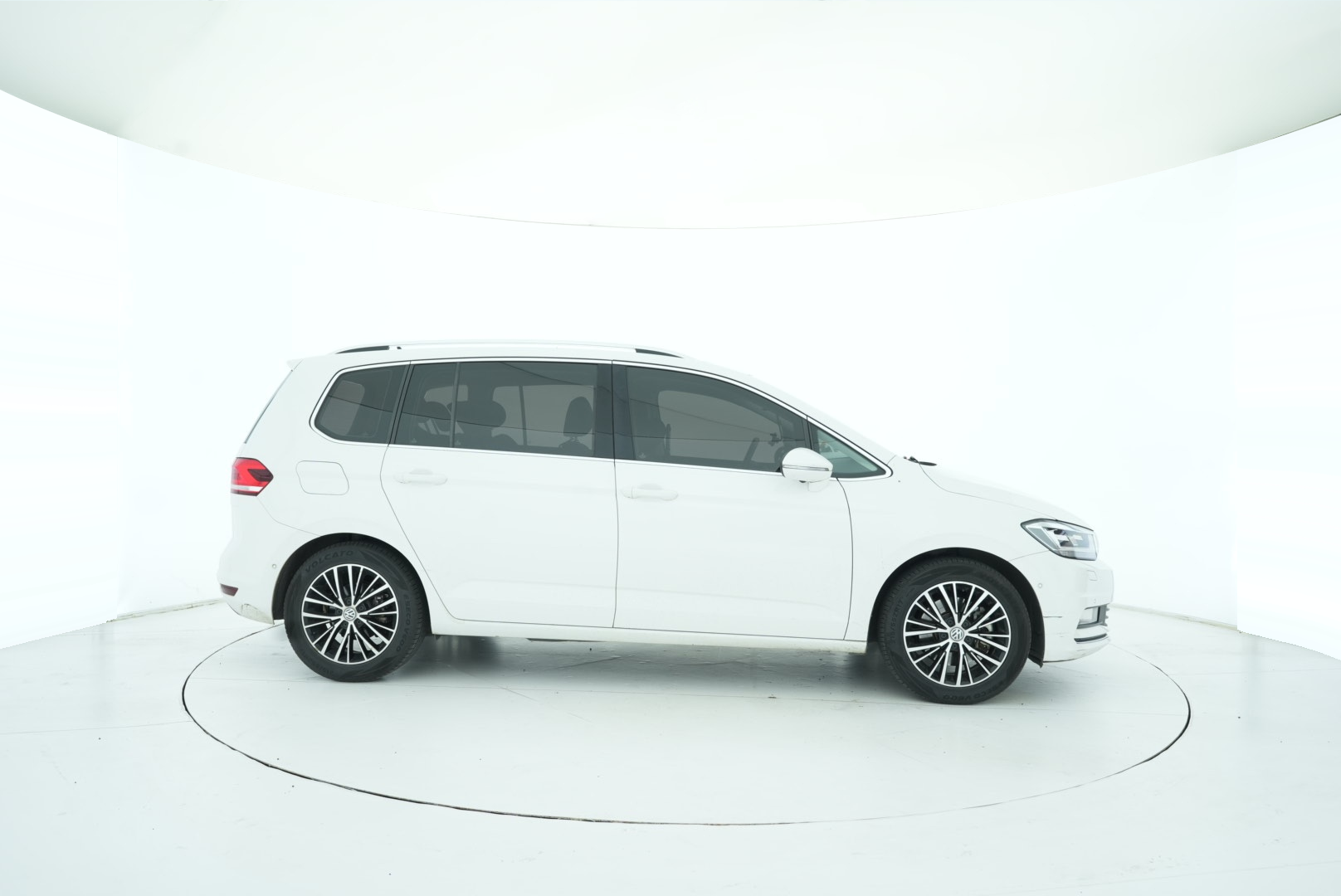 Volkswagen Touran 2016 — фото 7