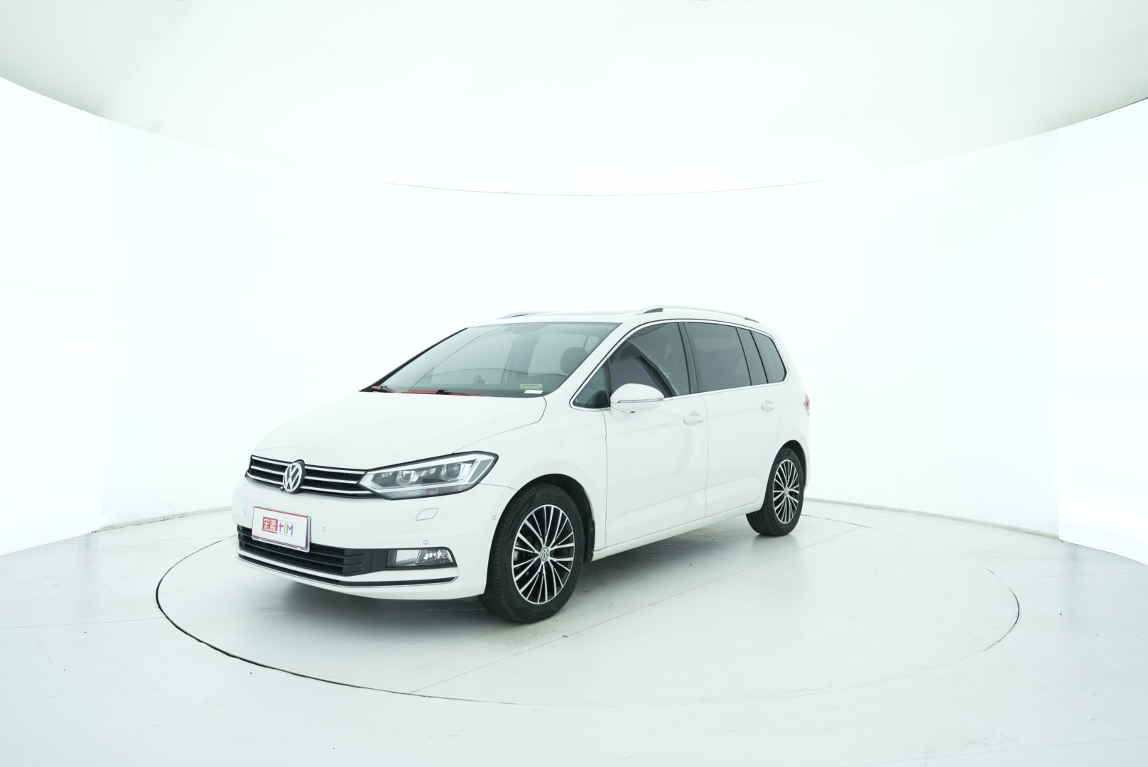 Volkswagen Touran 2016 — фото 2