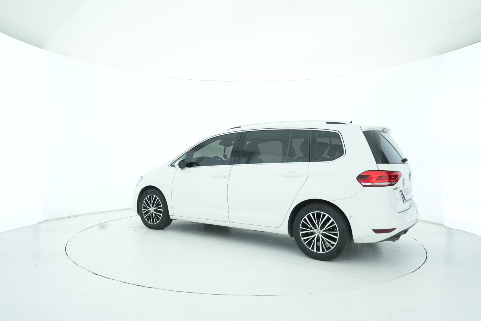 Volkswagen Touran 2016 — фото 4