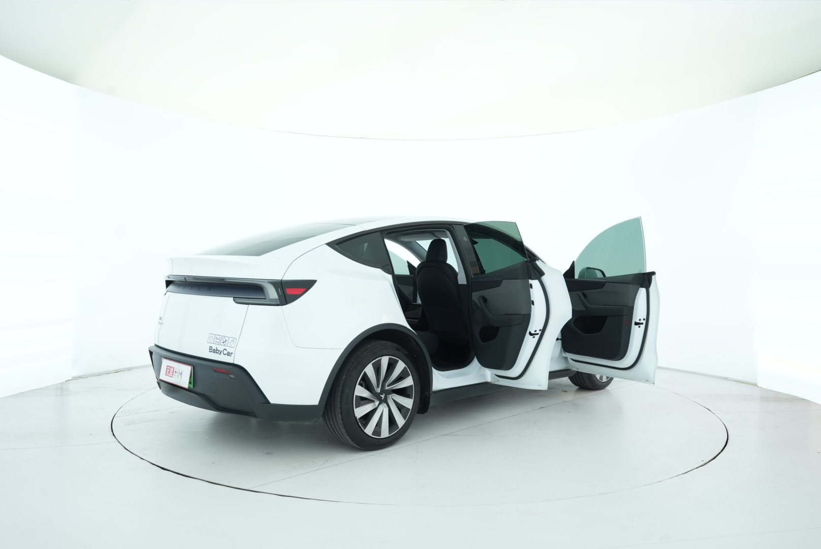 Tesla Model Y 2025 — фото 14