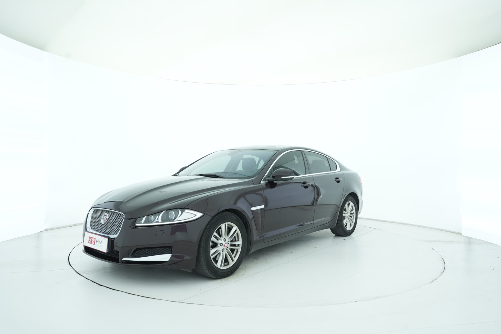 Jaguar XF 2015 — фото 2