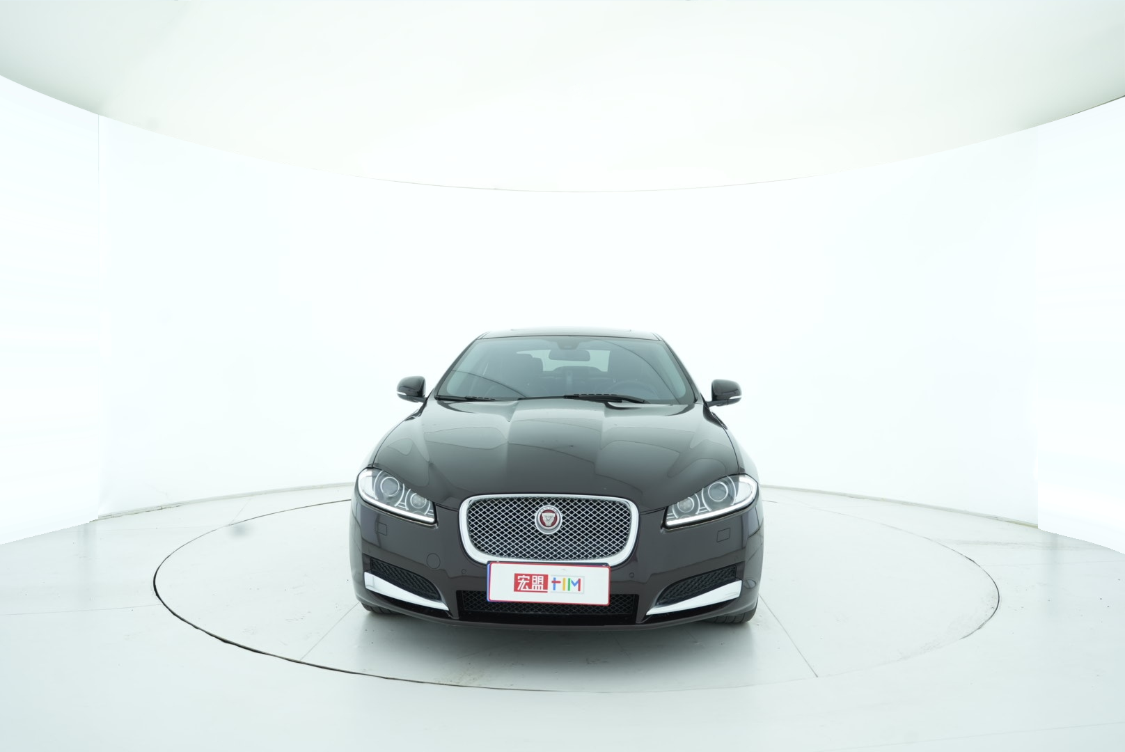 Jaguar XF 2015 — фото 9