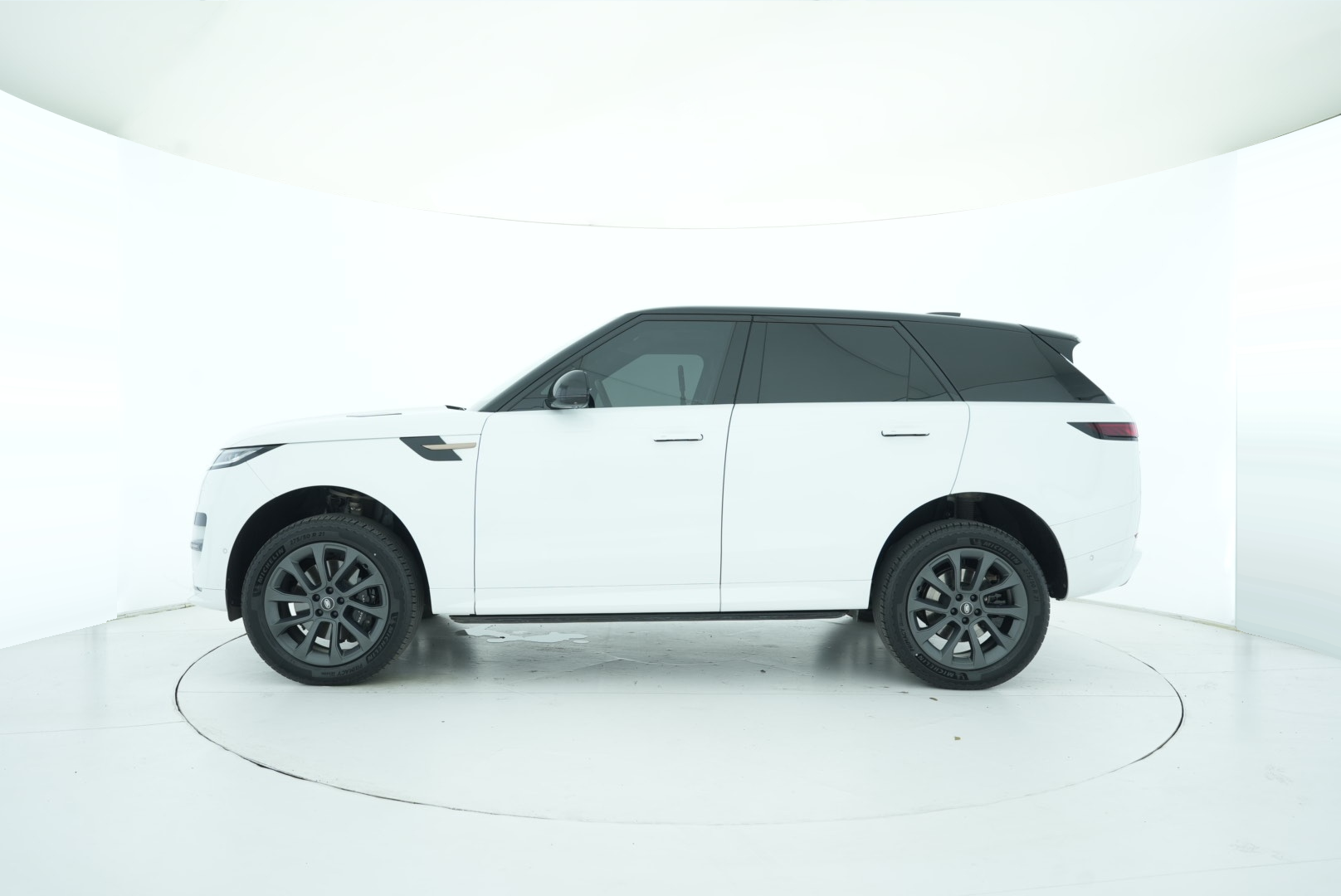 Land Rover Range Rover Sport 2024 — фото 3