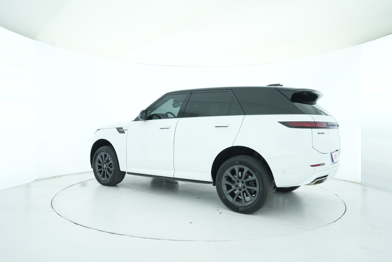 Land Rover Range Rover Sport 2024 — фото 4