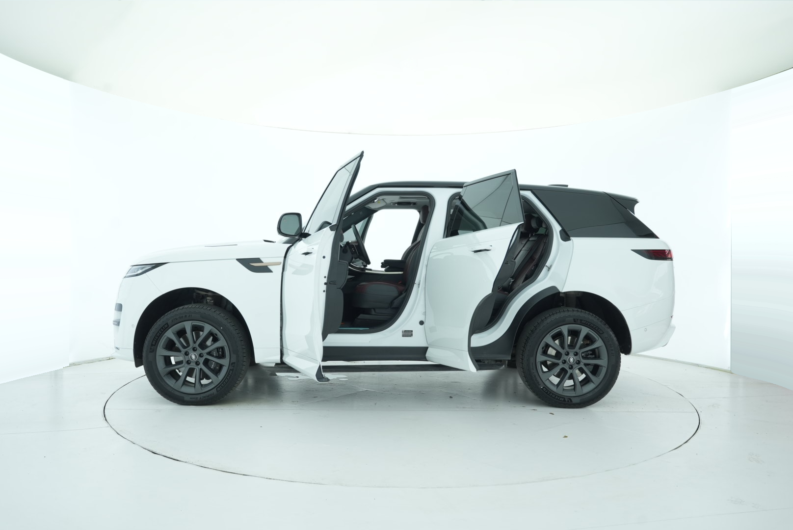 Land Rover Range Rover Sport 2024 — фото 12