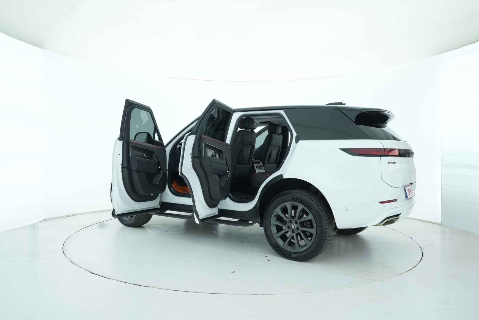 Land Rover Range Rover Sport 2024 — фото 13