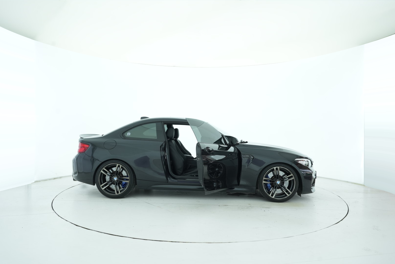 BMW M2 2018 — фото 16