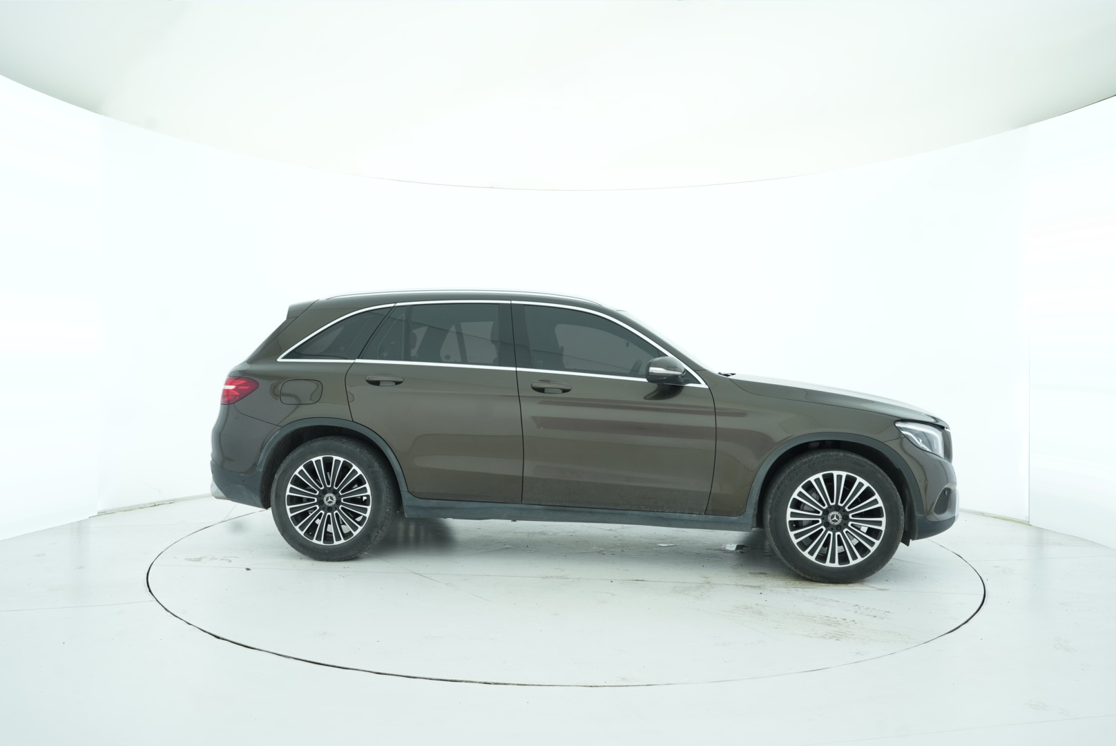 Mercedes Benz GLC 2018 — фото 7