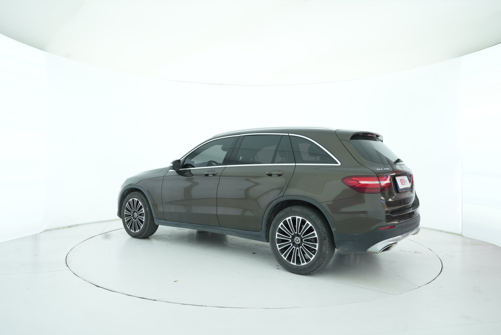 Mercedes Benz GLC 2018 — фото 4
