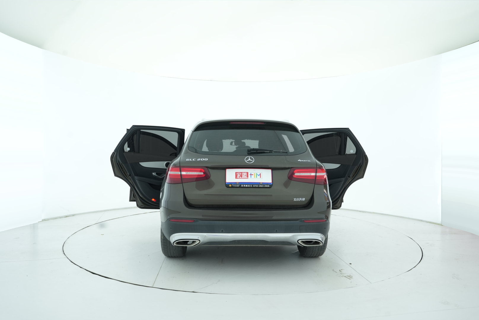 Mercedes Benz GLC 2018 — фото 14
