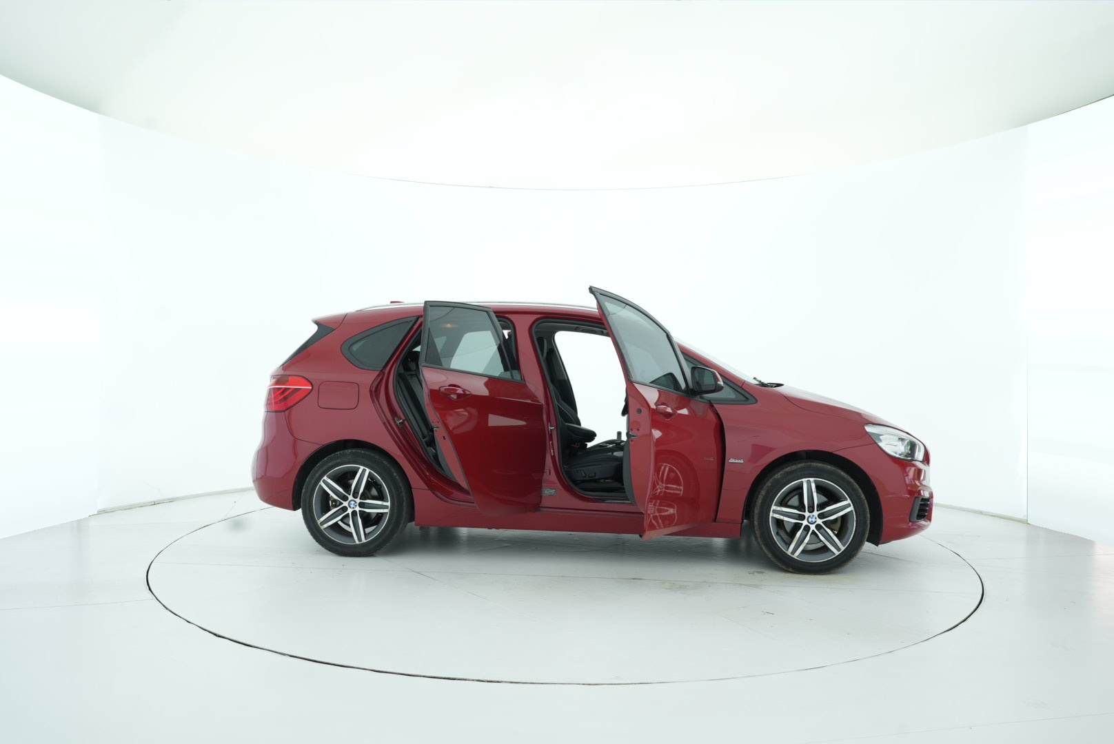 BMW 2 Series Tourer 2016 — фото 16